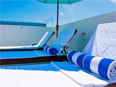 V10 Hotel 4*