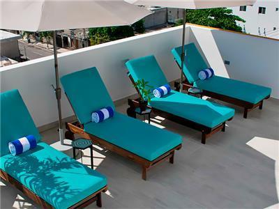 V10 Hotel 4*